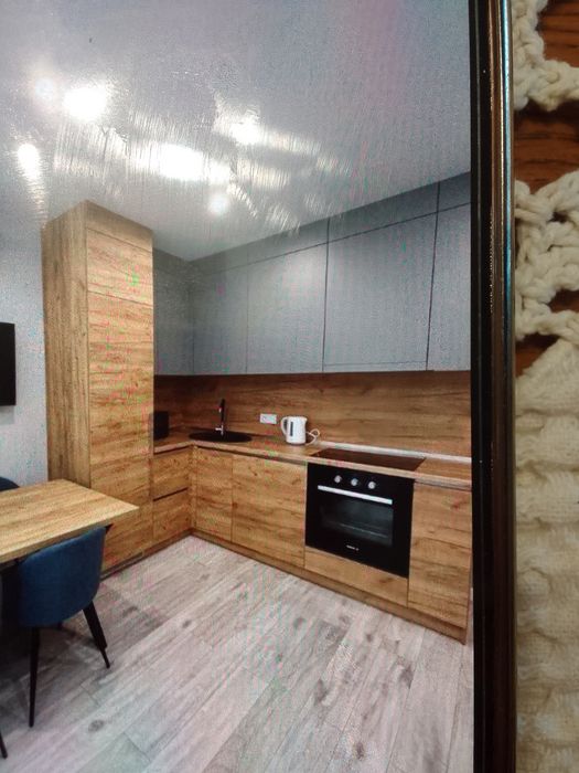 ! Подобово Двохкімнатна квартира Центр