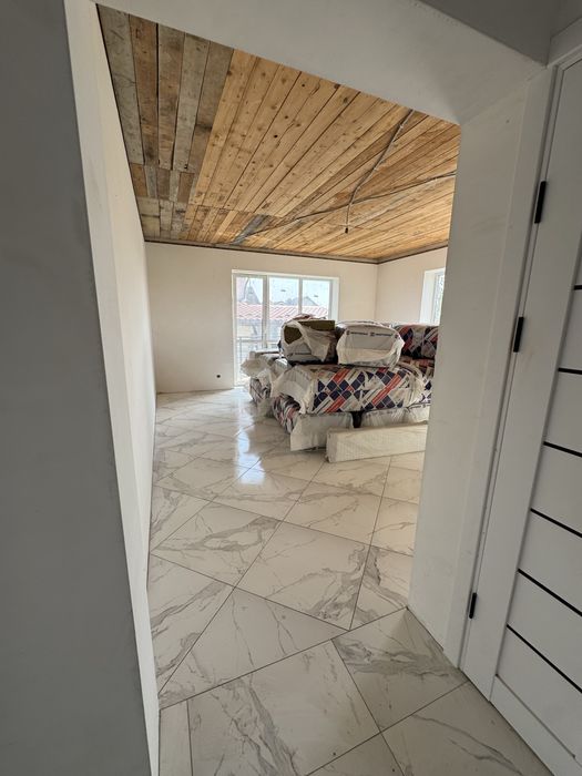 Будинок в Крихівцях з частковим ремонтом!!!