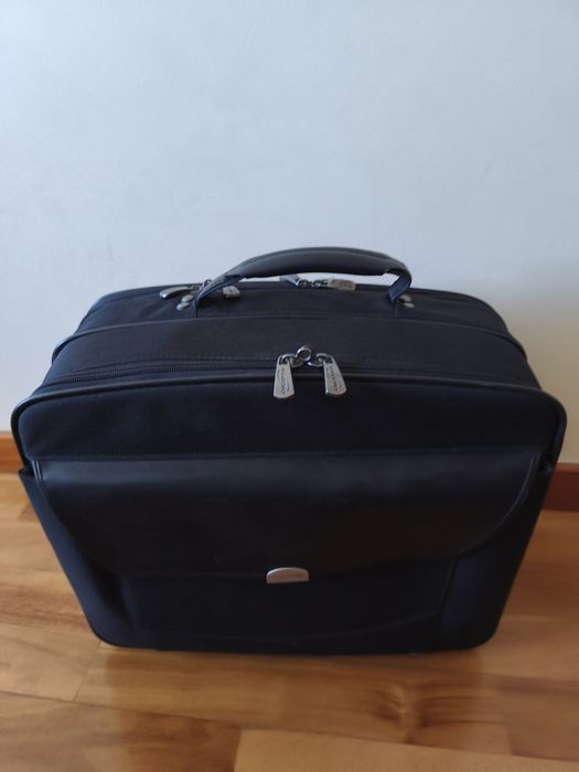 Mala viagem Alt.0.56 lar.0.43 prof. 0.18 cabine