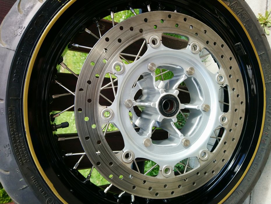 Centrowanie i zaplatanie kół WSK MZ Junak M 72 K 750 Ural Dniepr