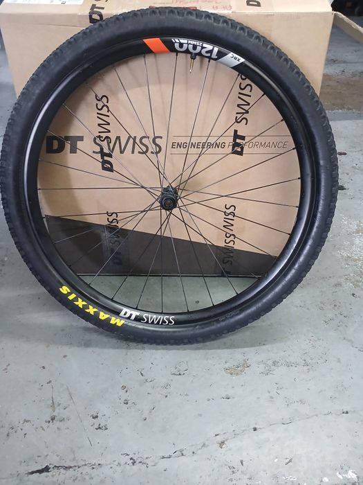 Rodas de carbono DT SWISS XRC 1200