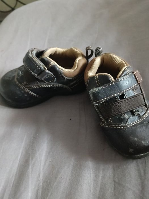 Кросівочки дитячі.