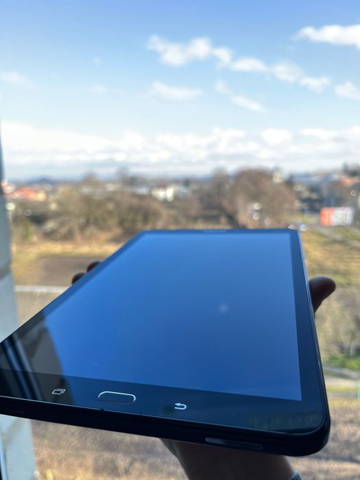 Планшет Samsung Tab A6