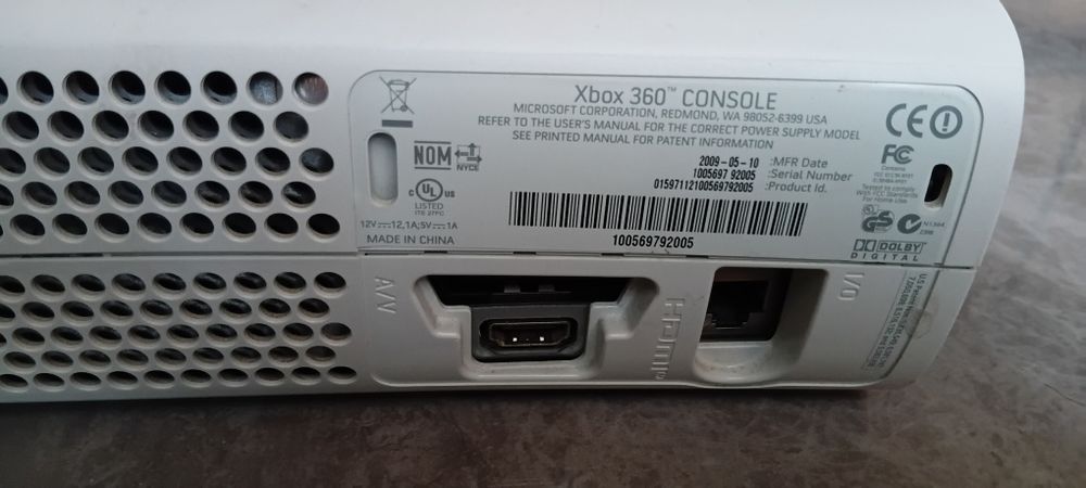 Продам xbox 360 все працює