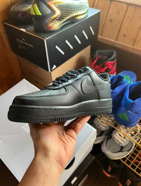 Nike Air Force 1 Low '07 Black R.42