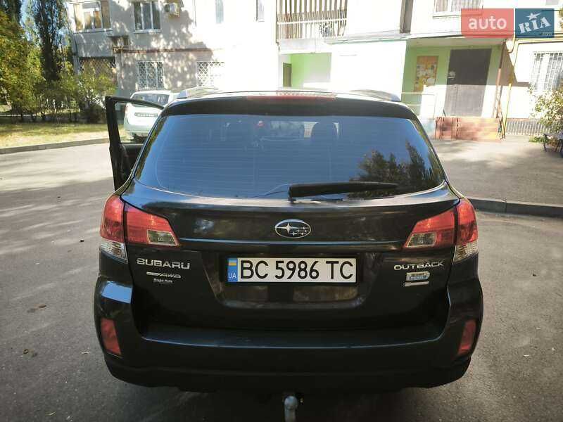 Subaru Outback 2014