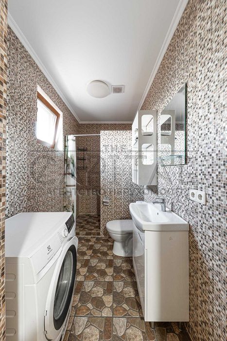 Тарасівка/Будинок з двома гостьовими будиночками/Ремонт 12 сот/Газ