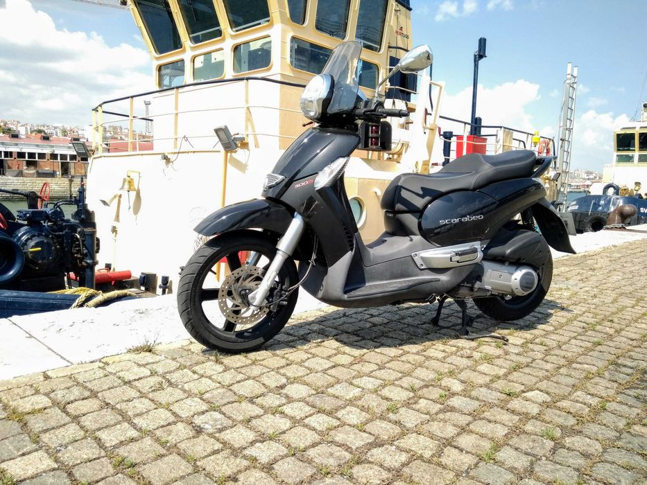 Aprilia Scarabeo 300 S - versão Nero