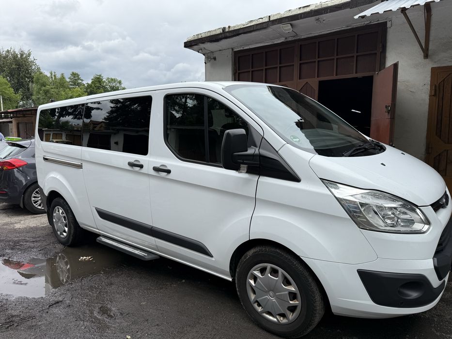 Wynajem 9 osobowe wakacje bus automat trafic vivaro transit custom