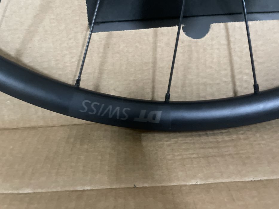 Rodas DT swiss estrada