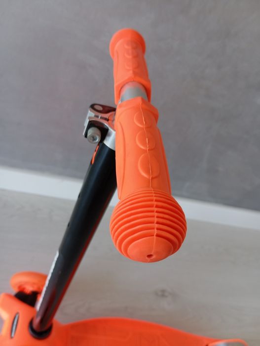 Самокат "Extreme motion"