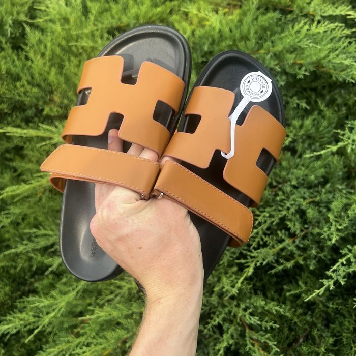 Hermes коричневі slippers шльопки Ермес шоколадний колір шкіра