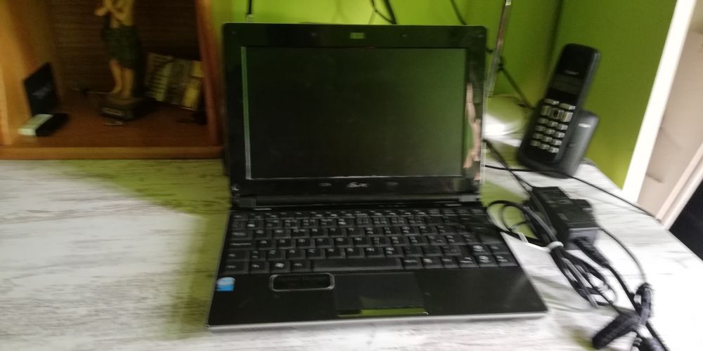 ASUS Eee PC 1002HA
