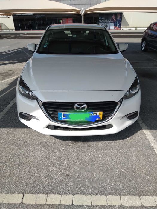 Mazda 3, estimado e em boas condições