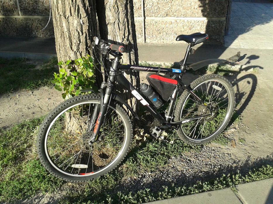 Велосипед GT Avalanche 2.0 Sport  29 дюймов.