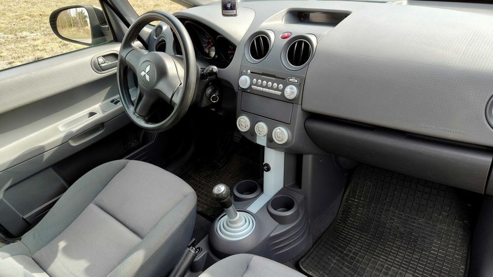 MITSUBISHI COLT 1.1 2006r 5-drzwiowy doinwestowany