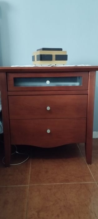 Quarto de casal sem roupeiro