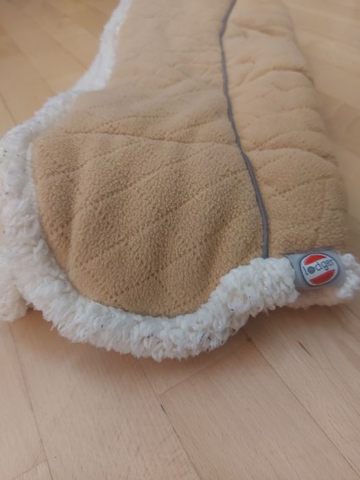 LODGER zimowy komplet mufka + GRATIS: czapka szalik rękawiczki