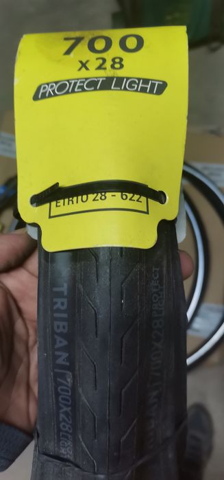 Pneus. Bicicleta Novos