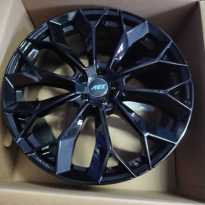 Felga 9,5x22 5x112 ET37 AEZ LEIPZIG BLACK  ALE2N8BA37E