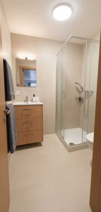 Quarto com casa de banho privativa – São Martinho do Bispo, Coimbra