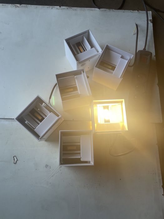 Sprzedam lampki ledowe góra dół zewnetrzne tanio