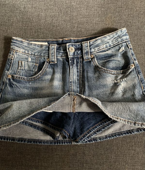 Джинсова міні спідниця Stradivarius