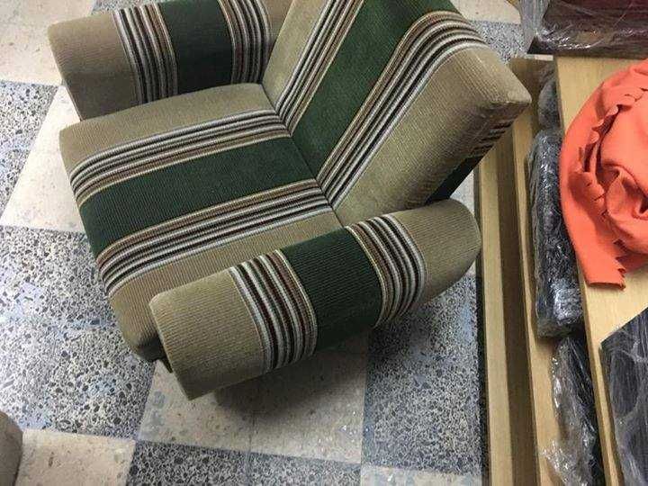 2 Sofás Vintage em Veludo excelente estado