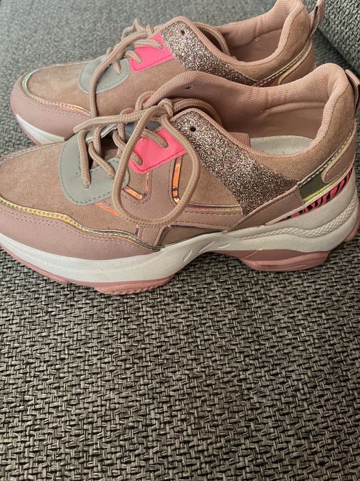 Sneakersy 37 buty sportowe