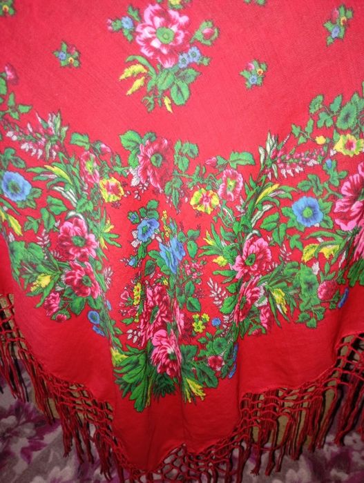 Платья ботал женские и кофточка