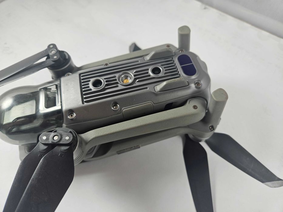 Dron DJI MAVIC AIR 2 FLY More combo
