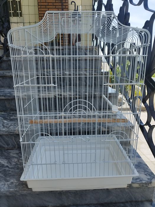 Gaiola grande para pássaro