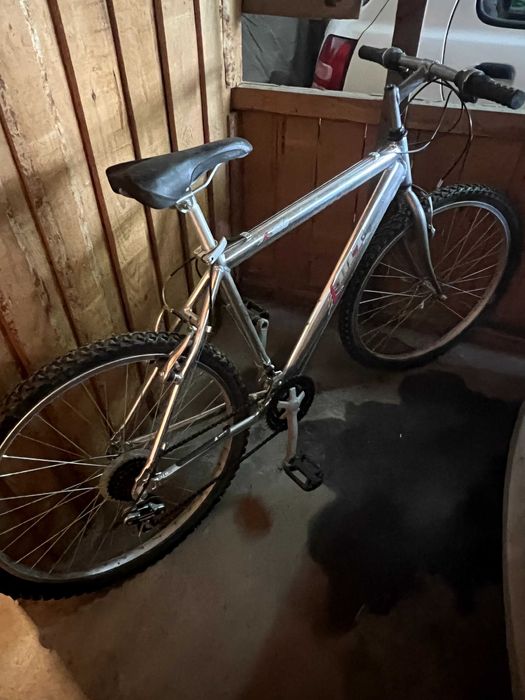 Bicicleta BTT Esmaltina – Como Nova