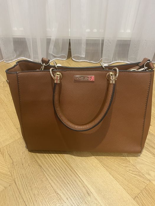 Продам сумку фірми Саrvella