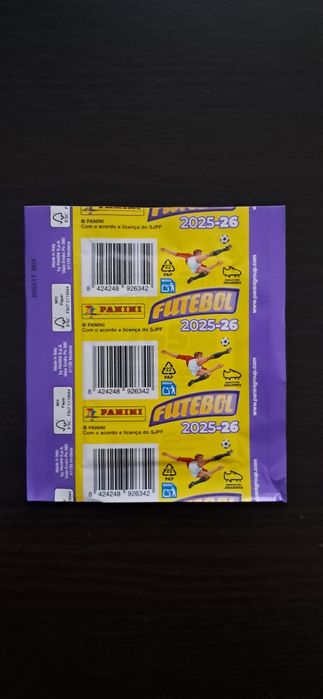 Saqueta cromos futebol 2025/26 da Panini