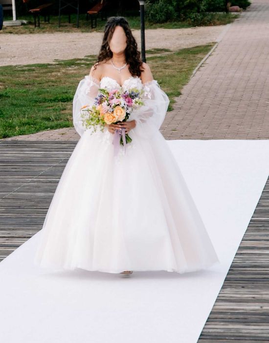 Suknia ślubna marki Diana Bride