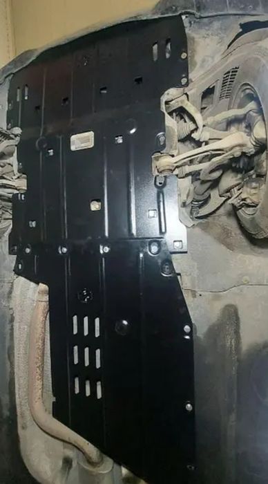 Защита двигателя BMW F10 F01 металевий захист двигуна картер кольчуга