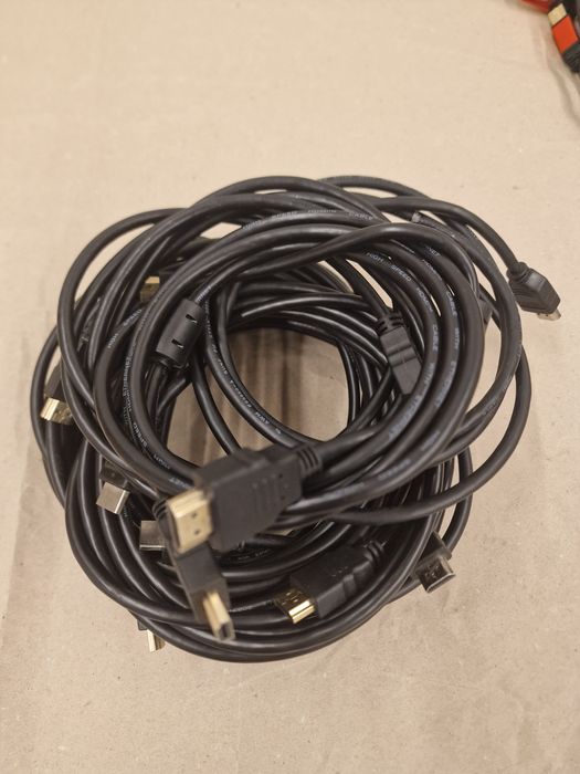 Lote de 6 cabos HDMI com vários comprimentos