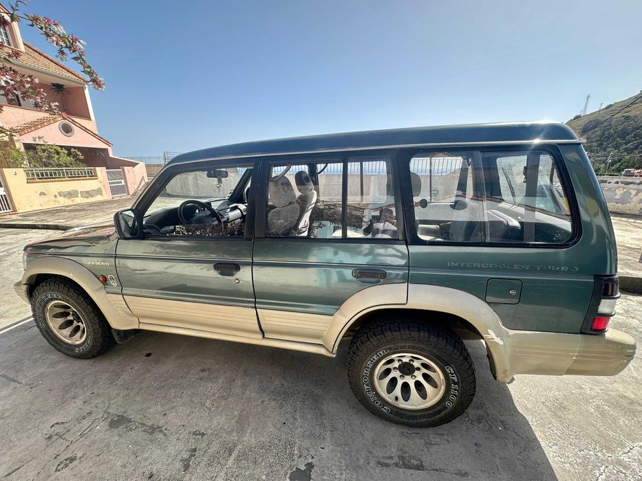 Pajero 2.5TD Longo foto 2