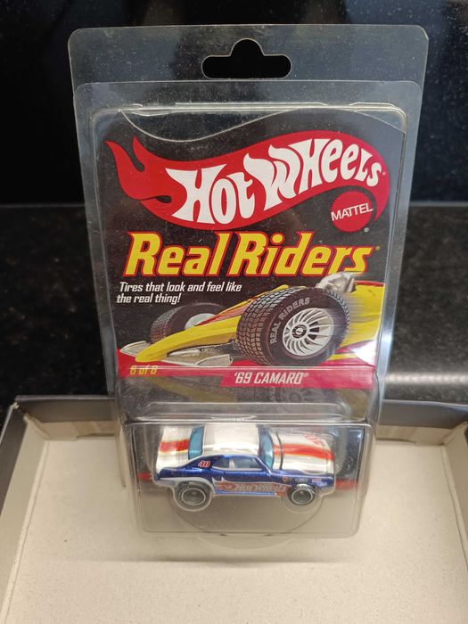 Hot Wheels 69 Camaro Real Riders