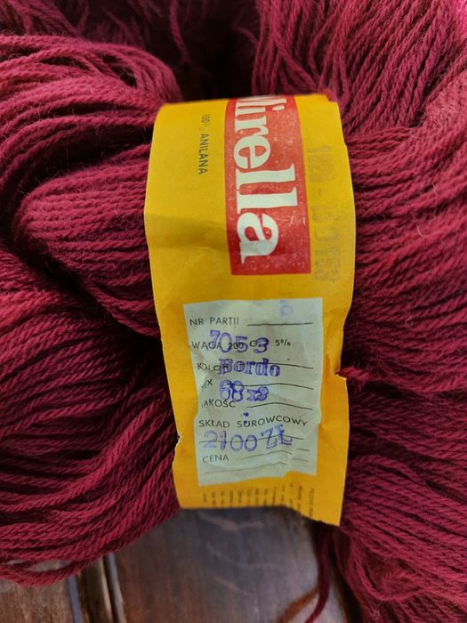 Sprzedam wełnę z czasów PRL