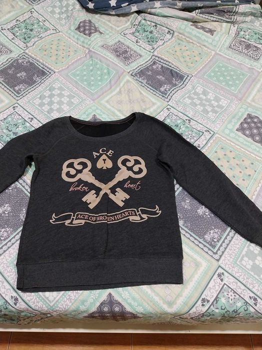 Roupa camisolas como novas