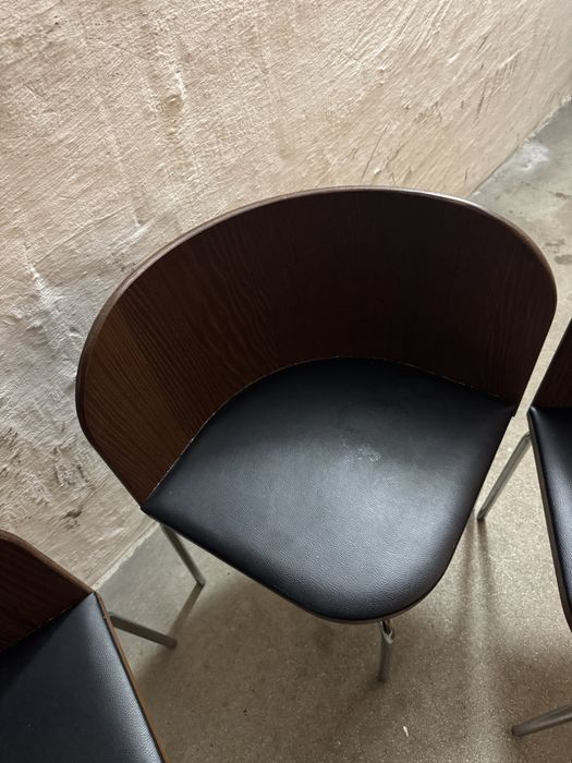 Krzesła z lat 80-tych projektu Sandre Kragnert
