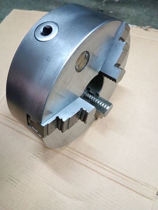 Uchwyt Tokarski 230mm