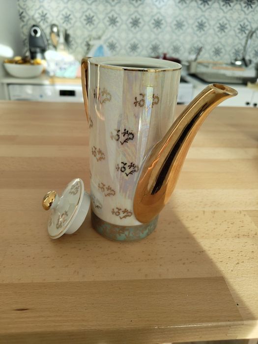 Porcelain Tea Set498904931741870080