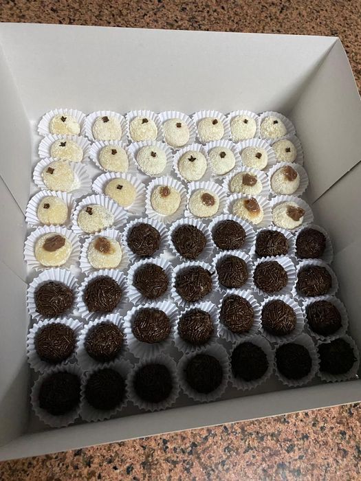 Doces,bombons,bombom gigante,ovo de colher