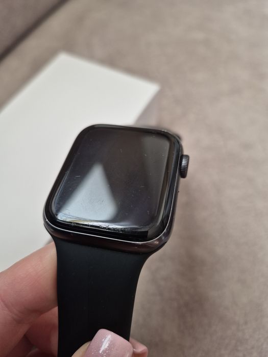 Apple Watch SE 44 mm