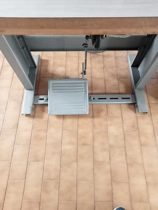 Máquina de costura industrial