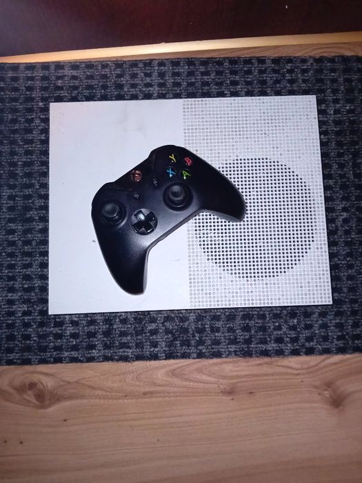 Xbox One S – konsola używana.