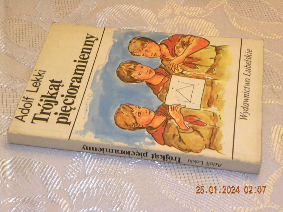 Adolf Lekki. Trójkąt pięcioramienny